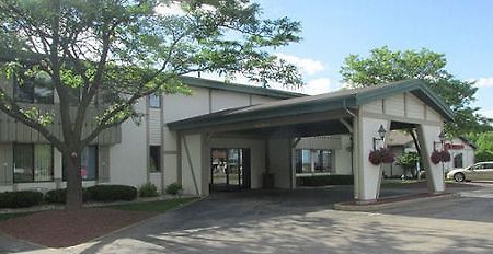 Shawano Four Seasons Resort Εξωτερικό φωτογραφία