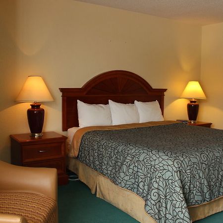 Shawano Four Seasons Resort Εξωτερικό φωτογραφία