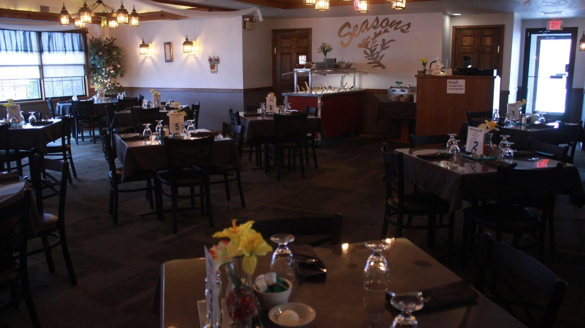 Shawano Four Seasons Resort Εξωτερικό φωτογραφία