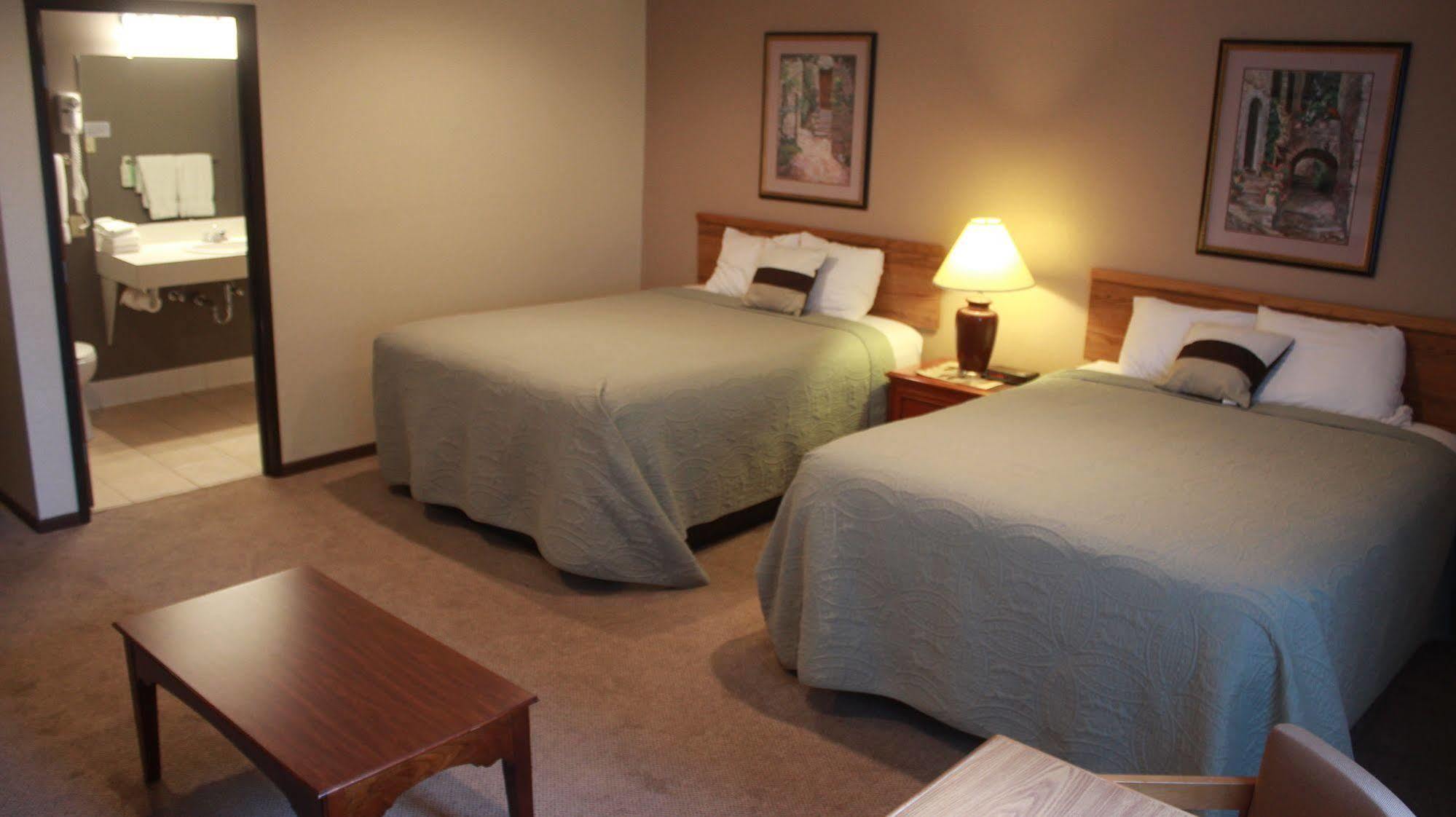 Shawano Four Seasons Resort Εξωτερικό φωτογραφία