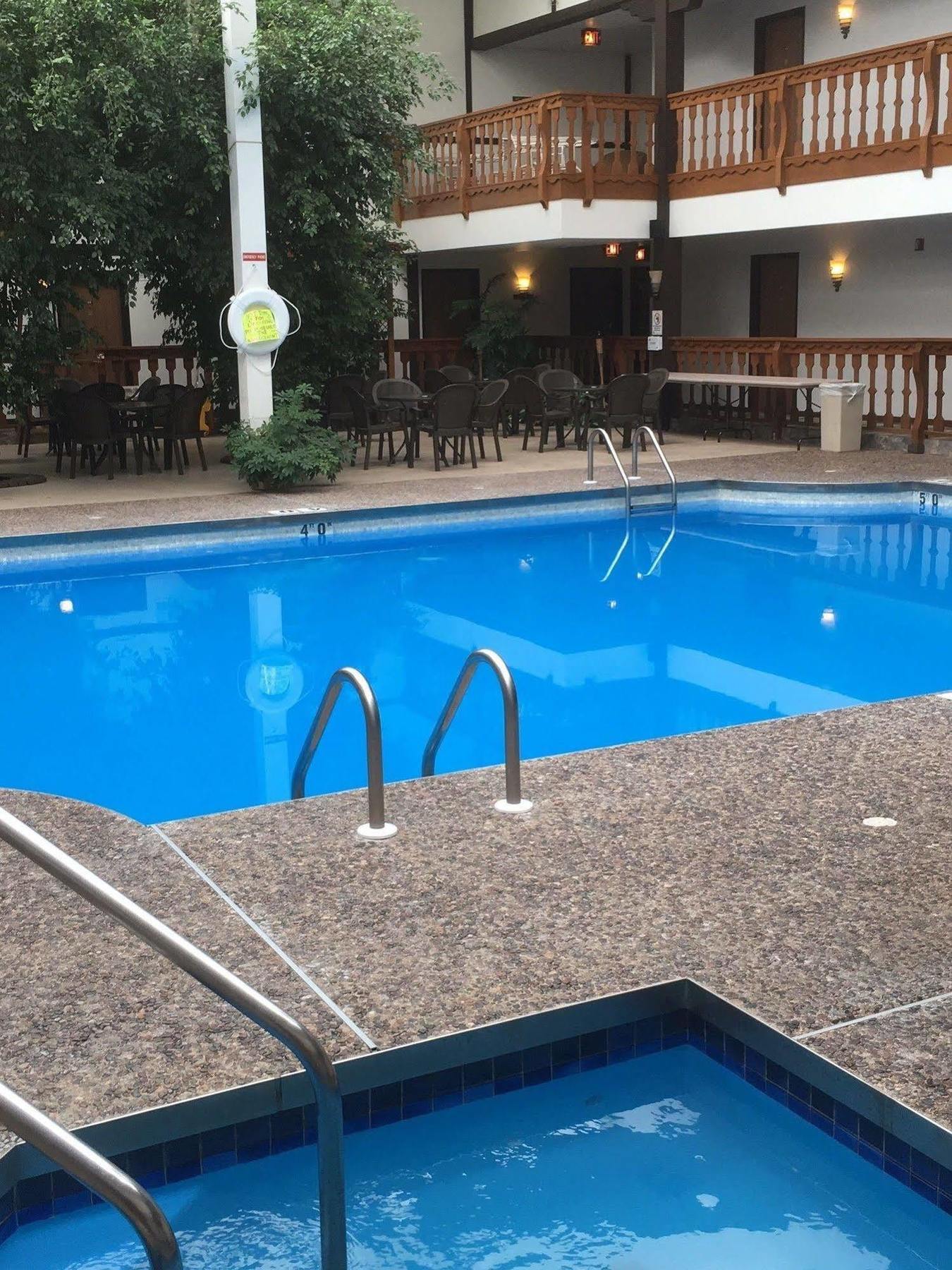 Shawano Four Seasons Resort Εξωτερικό φωτογραφία