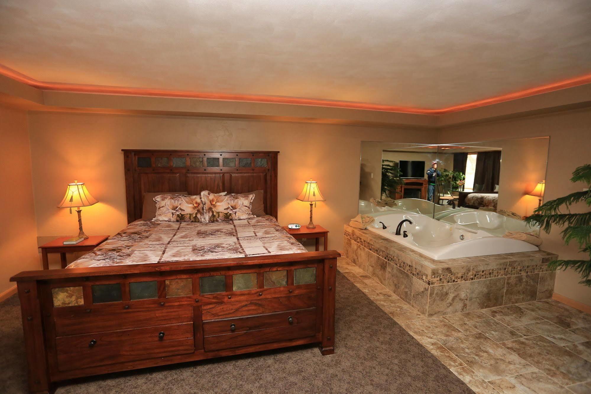 Shawano Four Seasons Resort Εξωτερικό φωτογραφία