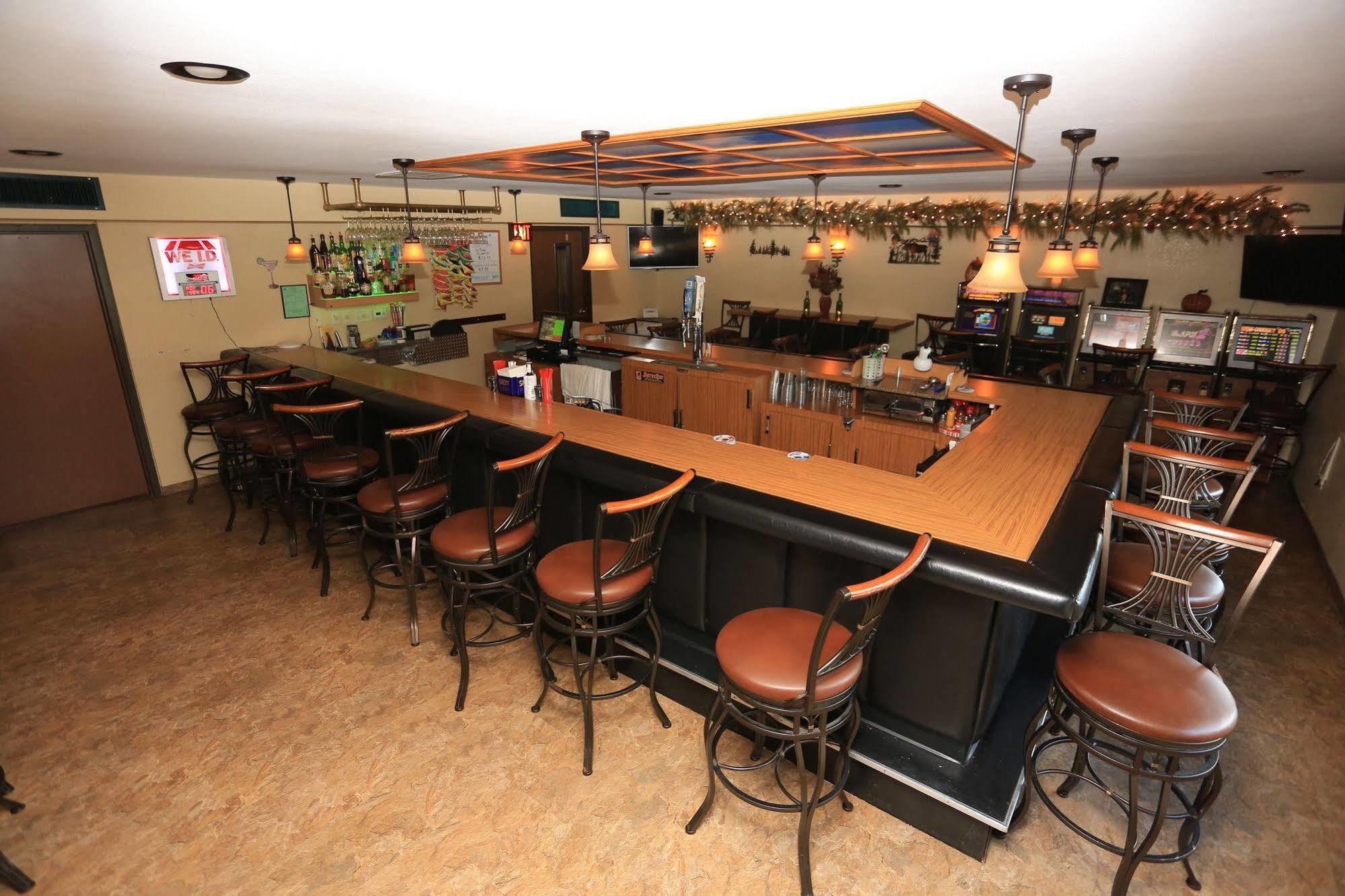 Shawano Four Seasons Resort Εξωτερικό φωτογραφία